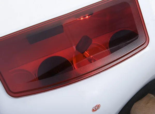 Camara Escura com Iluminao Branca - Essence Dental